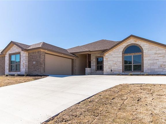 3rd image of 2527 Faux Pine Dr
