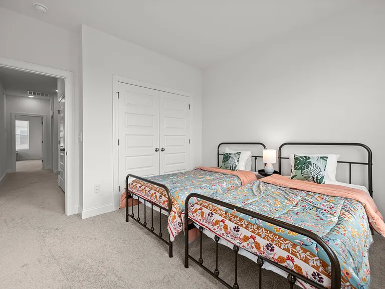 1233 S Blount St #201 — Photo 24