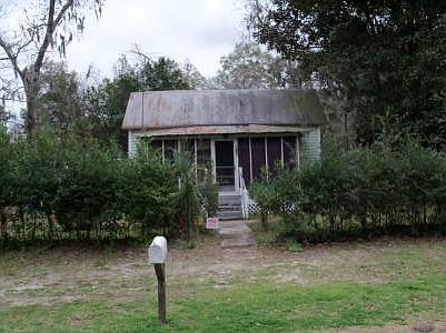 2nd image of 619 Scriven Ave