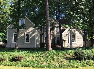 711 Robinson Farms Dr, Marietta, GA 30068