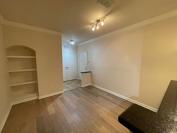5th image of 8290 Gate Pkwy W Unit 1009