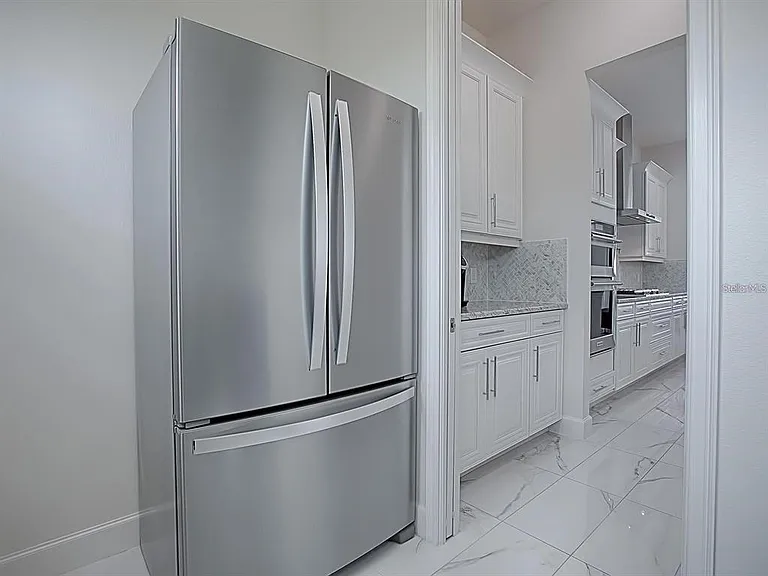 7661 Toscana Blvd — Photo 9