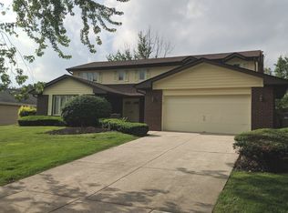 8228 Legend Ln, Orland Park, IL