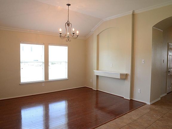 4th image of 4518 Sawgrass Dr