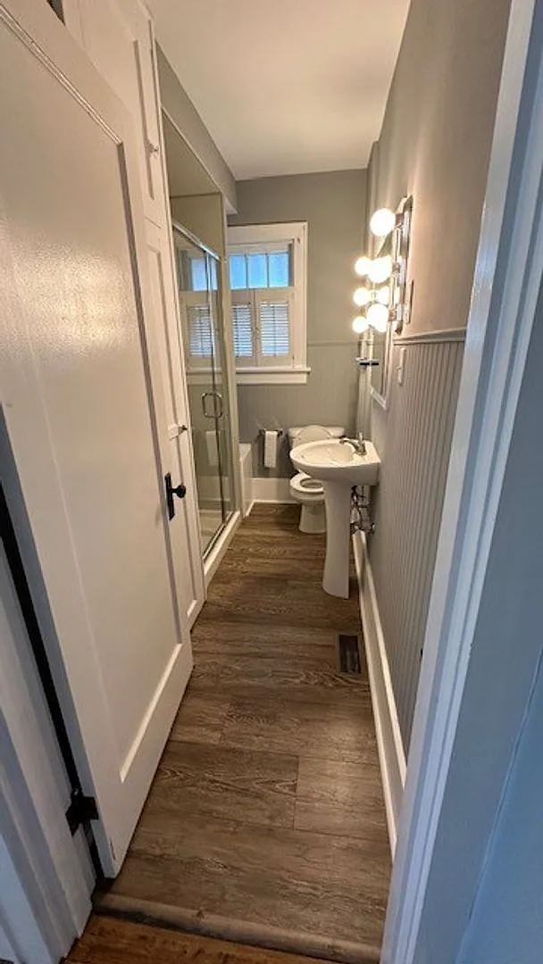 815 Roberts Street — Photo 4