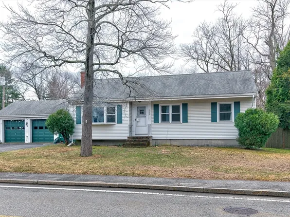 288 Thicket St, Weymouth, MA 02190