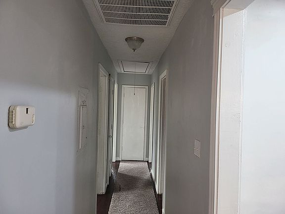 3rd image of 512 Donovan St