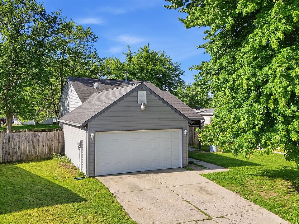1st image of 4005 Harmony Ln