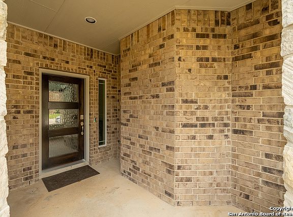 2nd image of 8726 Kallison Arbor