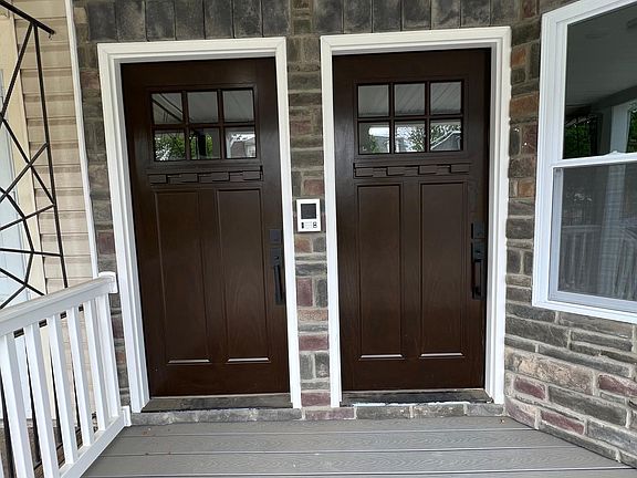 Enterance (LEFT DOOR)