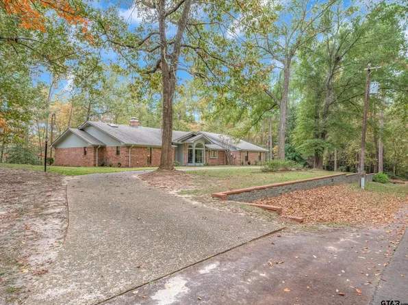 185 Lost Spur, Holly Lake Ranch, TX 75765