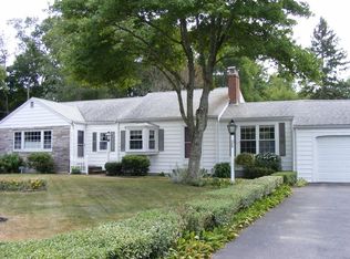 685 Main St, Hanson, MA 02341