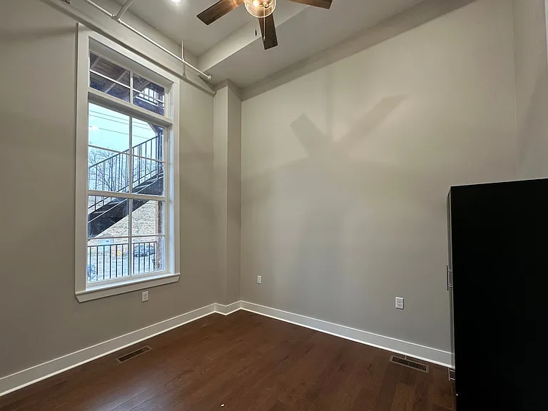 151 W Main St #2 — Photo 10