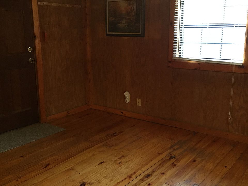 1st image of 208 Clear Lake Ct