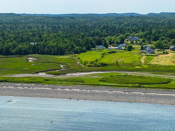 3rd image of 476 S Lubec Road