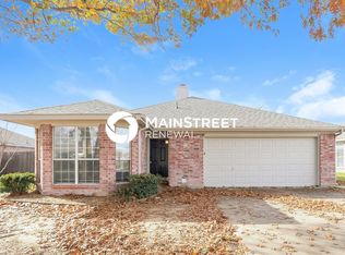 1116 Darren Dr, Burleson, TX 76028