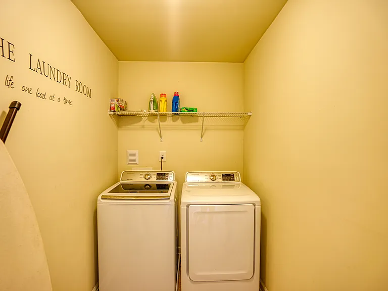 1047 Timber Trl — Photo 3