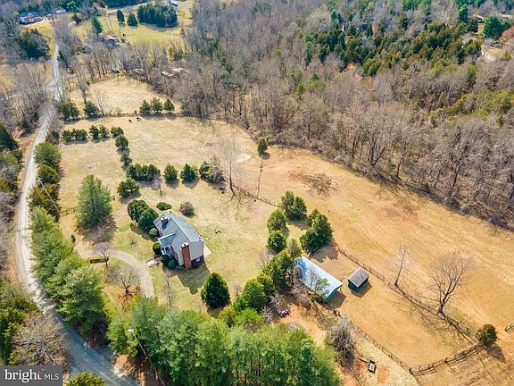 3rd image of 8007 Belmont Ct