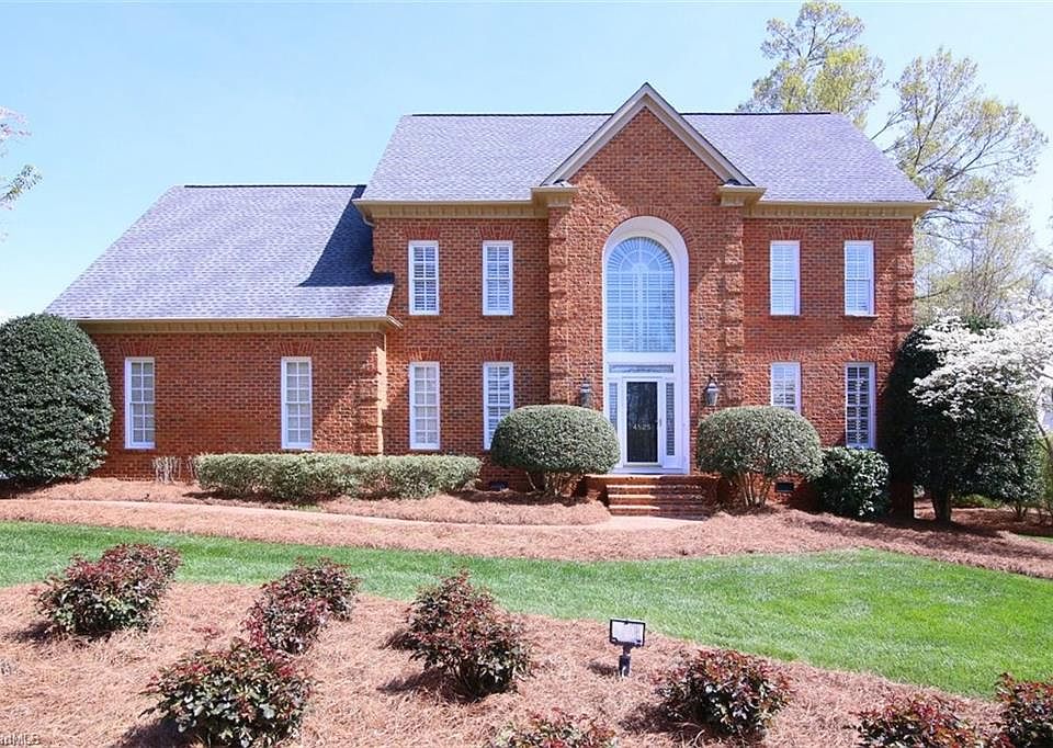 1st image of 4825 Worchester Pl