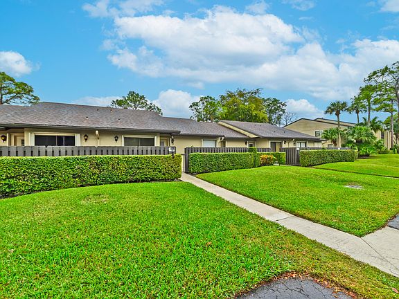 3rd image of 716 Sunny Pine Way #D