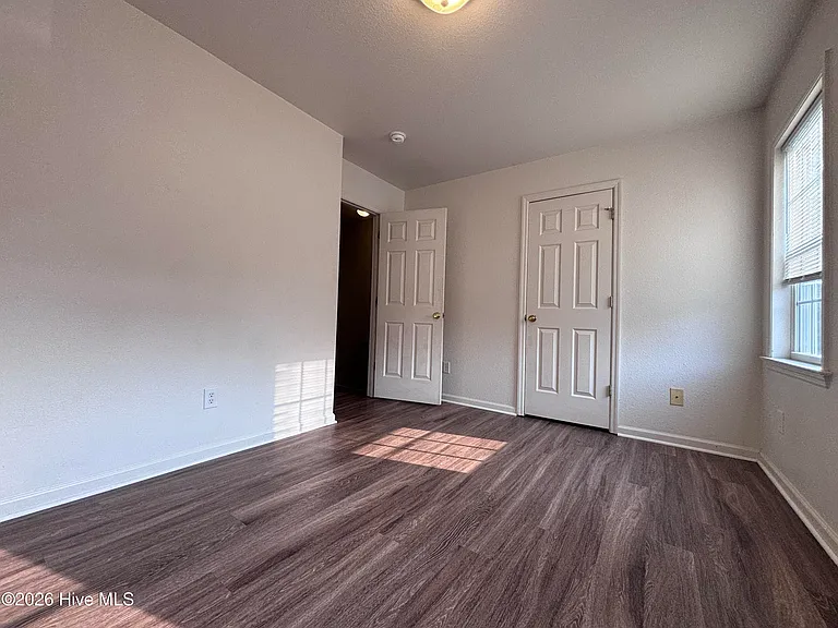 60 Rainbow Rd #3 — Photo 9