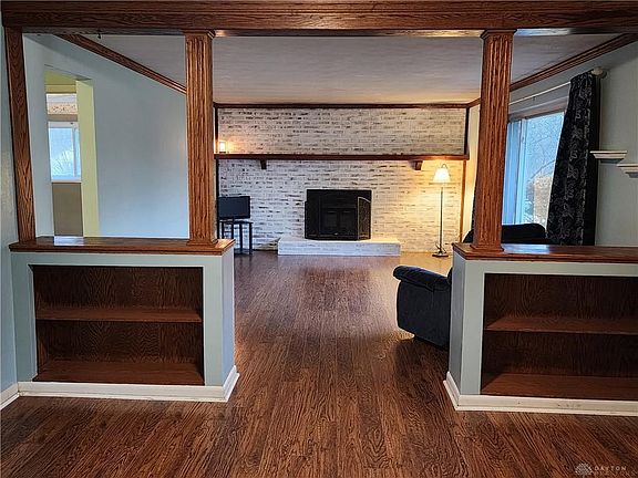 4th image of 74 Prospect Ave