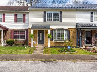 10 Sitting Bull Dr, Saint Albans, WV 25177