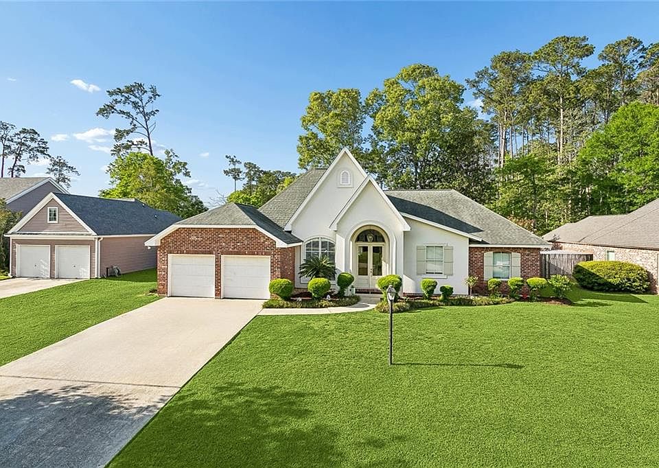 1st image of 673 Sweet Bay Dr