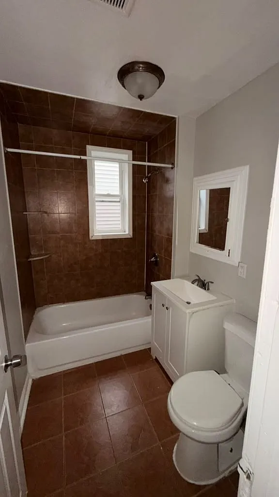 2 bed, $1,700 — Photo 3