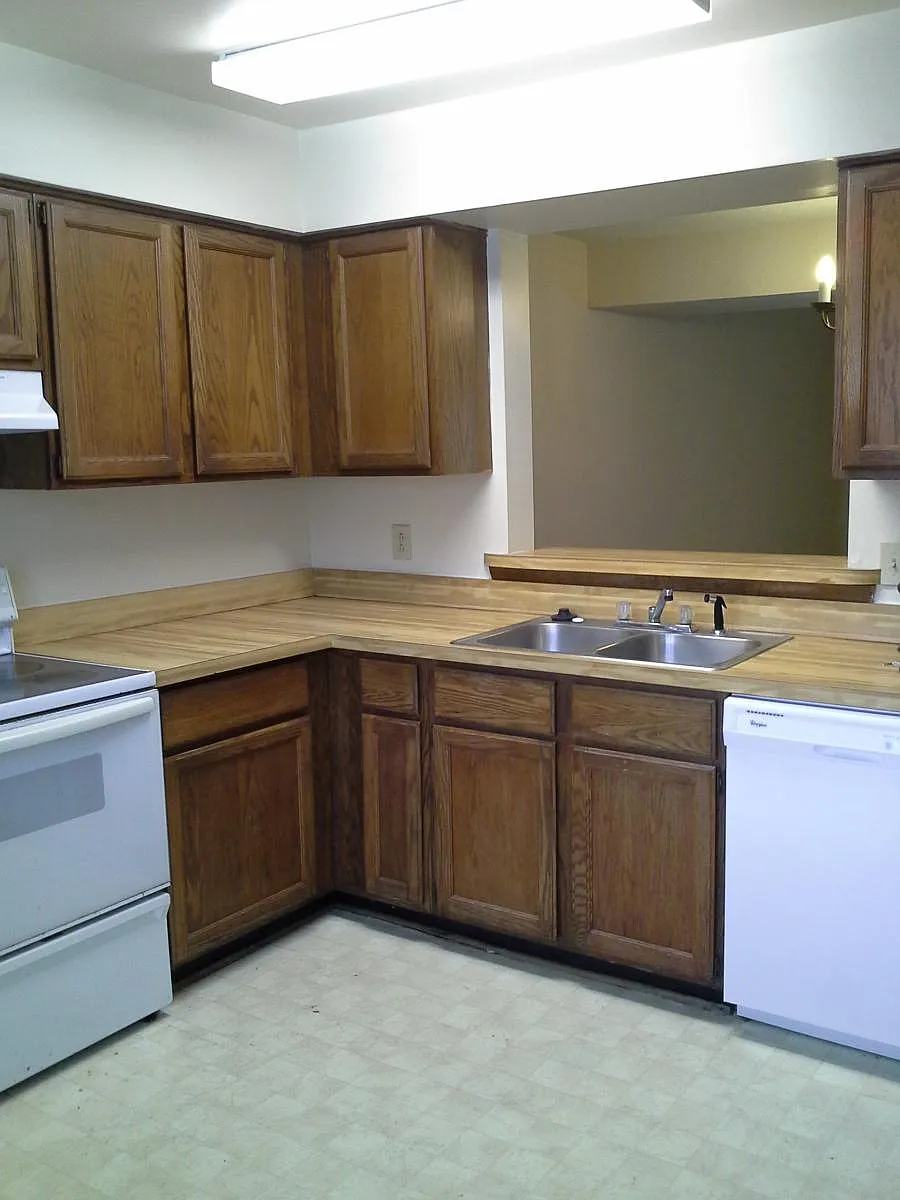 All appliances - 2303 Breakers Ct