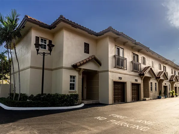 705 NE 43rd Street #705, Oakland Park, FL 33334