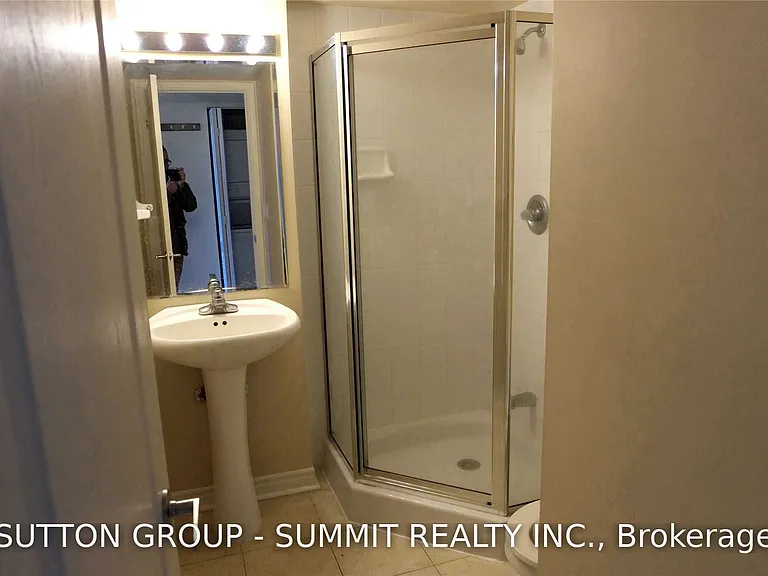 17 Barberry Pl #1011 — Photo 15