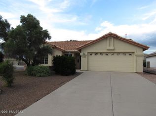 2405 N Camino Reloj, Green Valley, AZ 85614