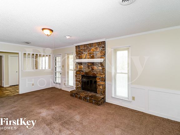 4th image of 2786 Dromedary Dr