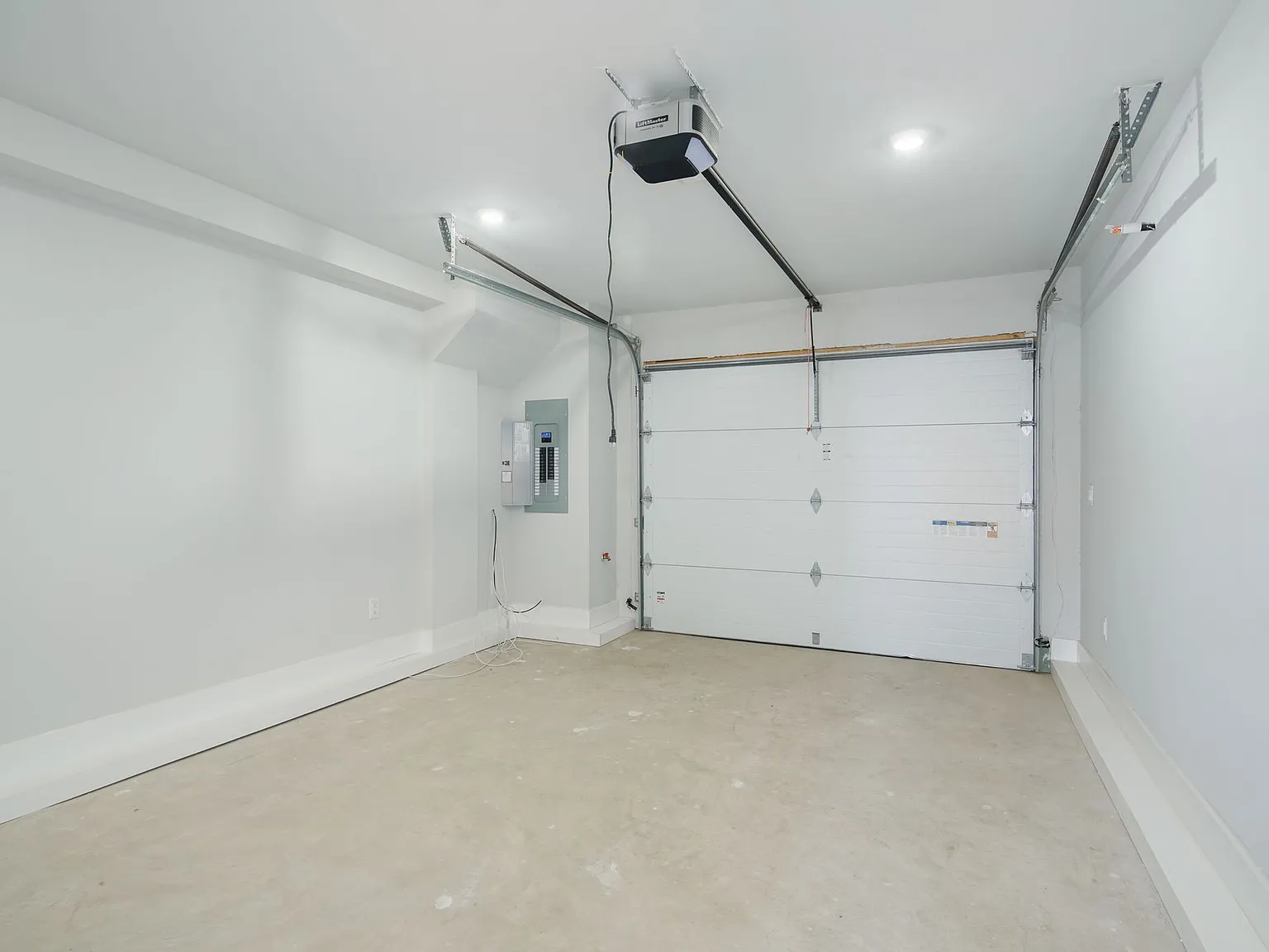 2460 Dickinson Street - 1 — Photo 2