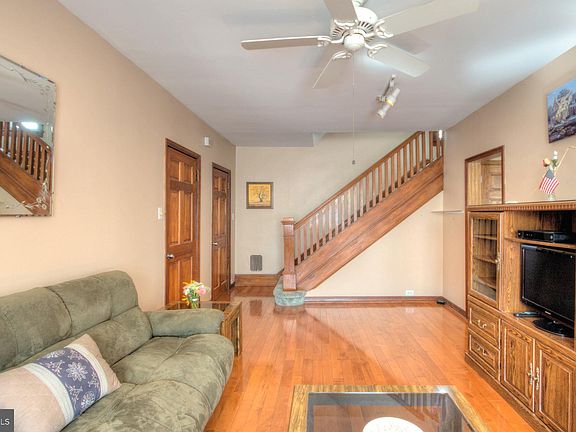 4th image of 209 Delsea Dr