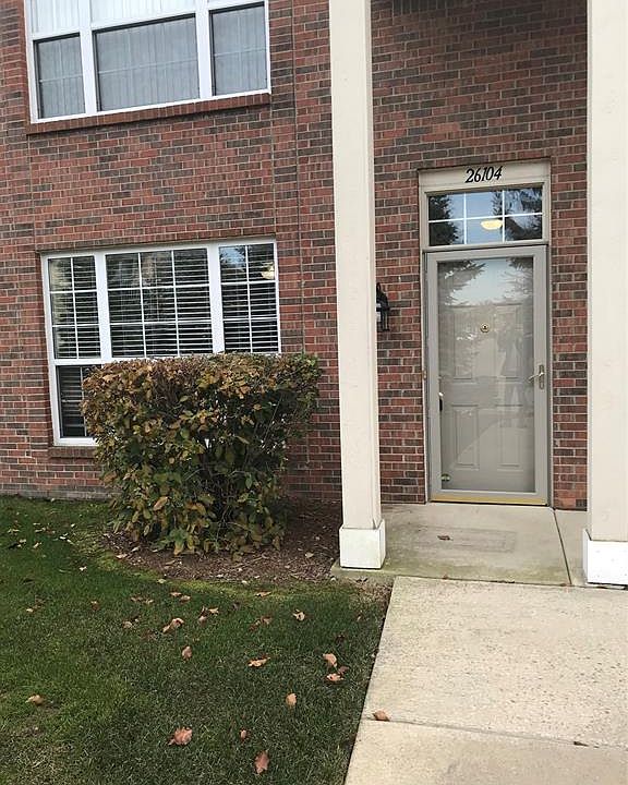 1st image of 26104 Chesapeake Cir #1