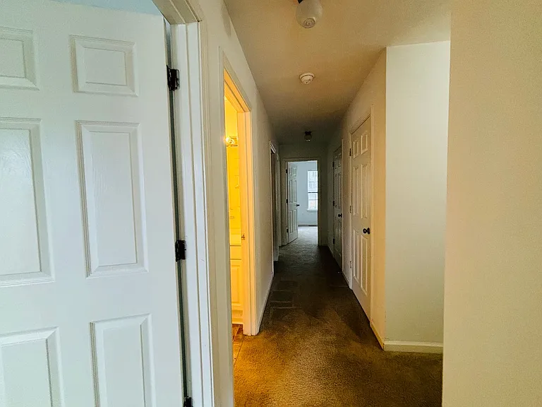 850 Patrick Henry Dr — Photo 19
