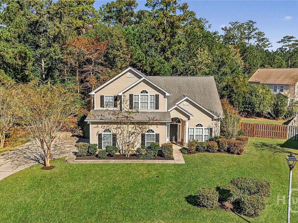 1st image of 744 Canyon Drive