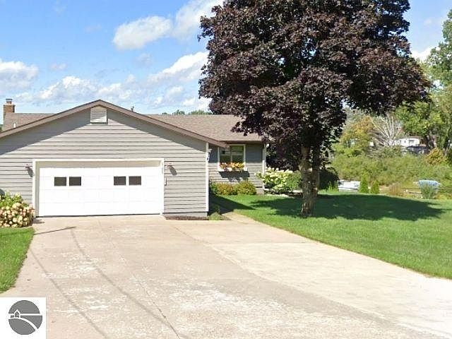 1st image of 5150 Highland Dr