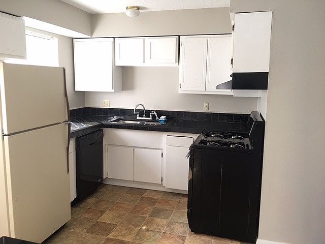1st image of 6227 Stornoway Dr S