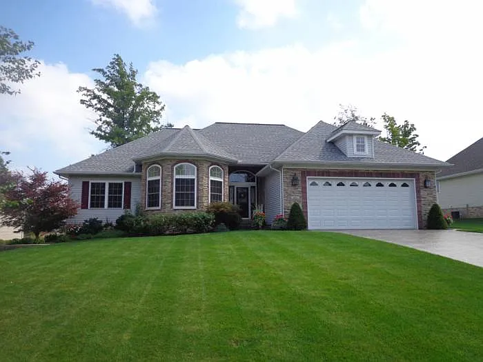 4091 Appleberry Dr photo 1