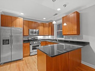 830 W Roscoe St APT 2, Chicago, IL 60657