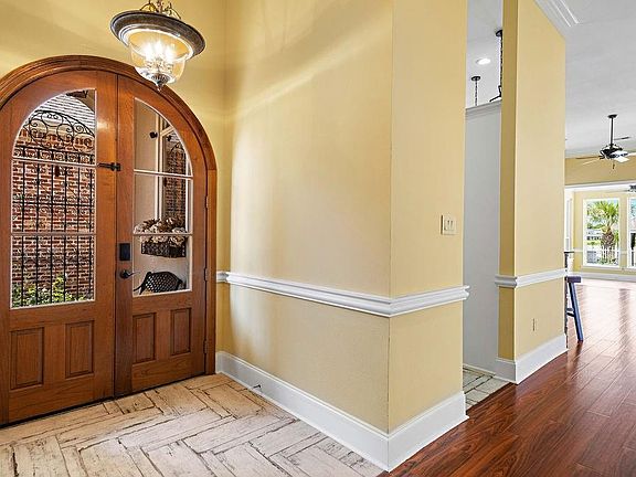 3rd image of 1443 Royal Palm Dr