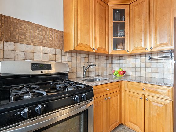 4th image of 61-45 98th St APT 15C