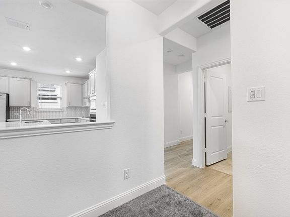 4th image of 14925 Hierba Mora Dr