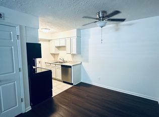 201 Middletown Sq #201, Louisville, KY 40243