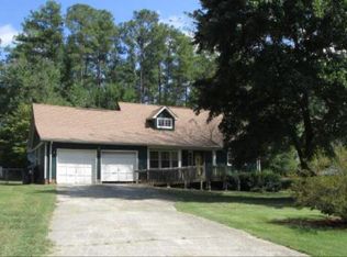 800 Stoney Brook Dr, Sanford, NC 27330