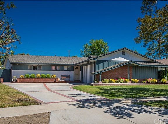 3rd image of 6624 San Homero Way