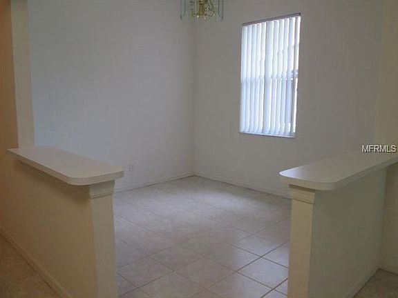 4th image of 653 Tremont Greens Ln